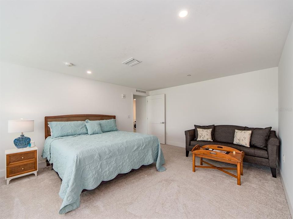 待售: $2,999,000 (3 贝兹, 3 浴室, 2817 平方英尺)