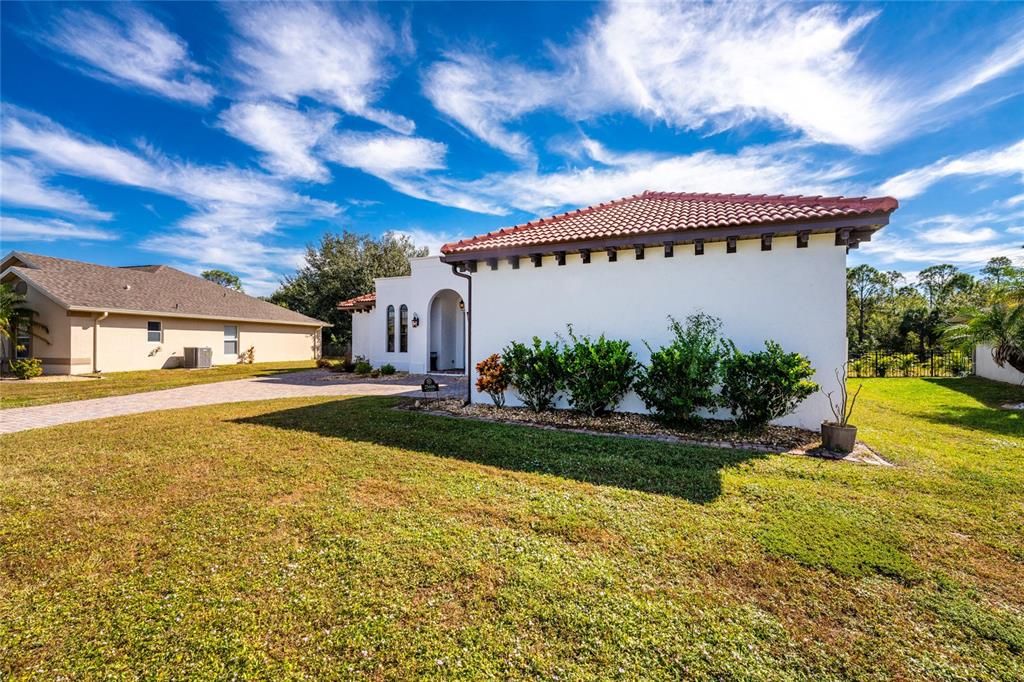 For Sale: $460,000 (3 beds, 2 baths, 2189 Square Feet)