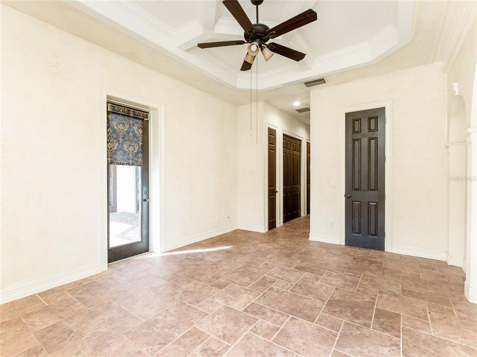 For Sale: $460,000 (3 beds, 2 baths, 2189 Square Feet)