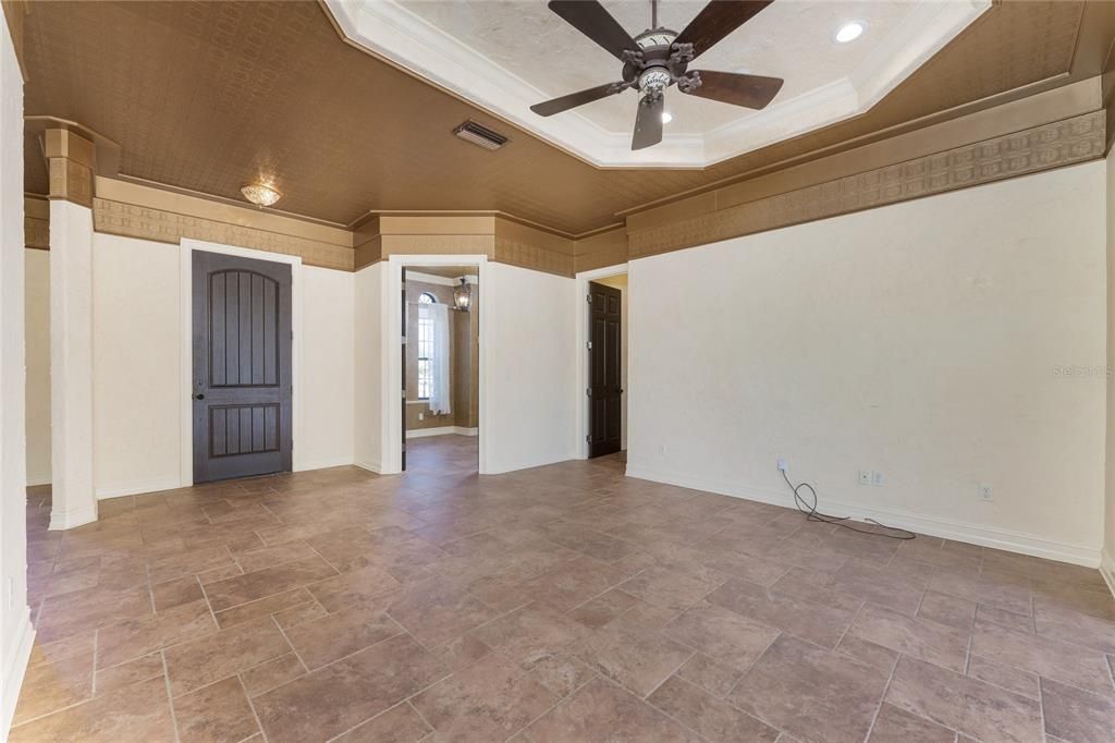 For Sale: $460,000 (3 beds, 2 baths, 2189 Square Feet)