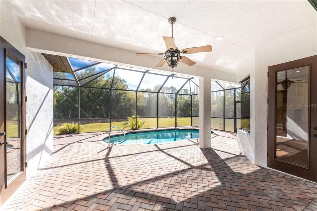 For Sale: $460,000 (3 beds, 2 baths, 2189 Square Feet)