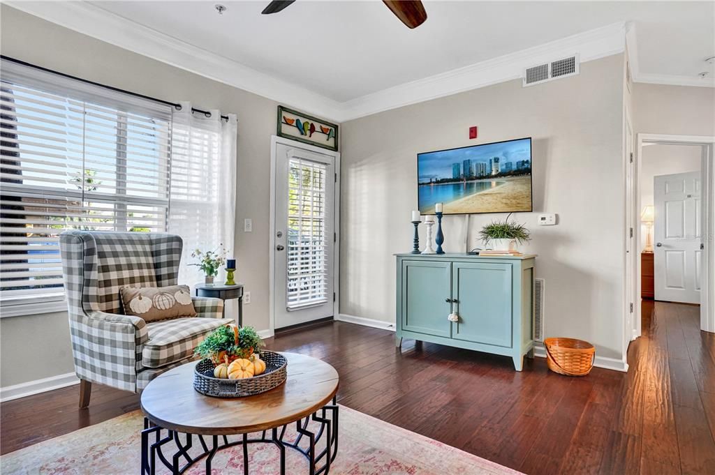 Active With Contract: $175,000 (1 beds, 1 baths, 750 Square Feet)