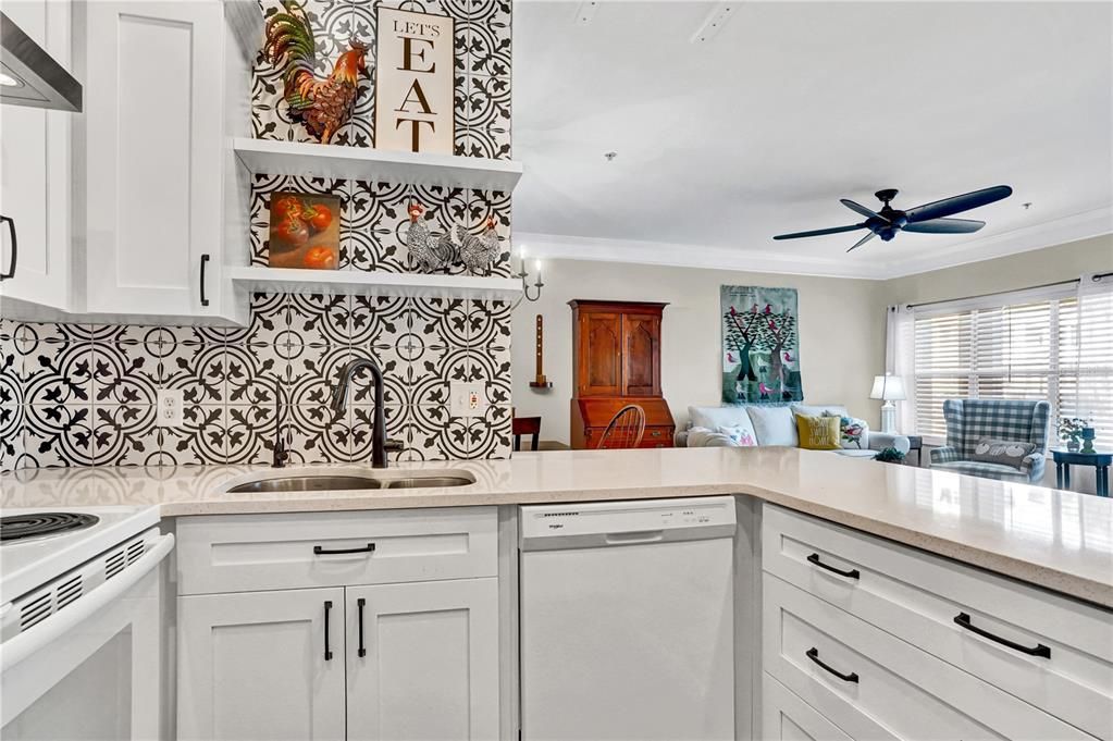 Active With Contract: $175,000 (1 beds, 1 baths, 750 Square Feet)