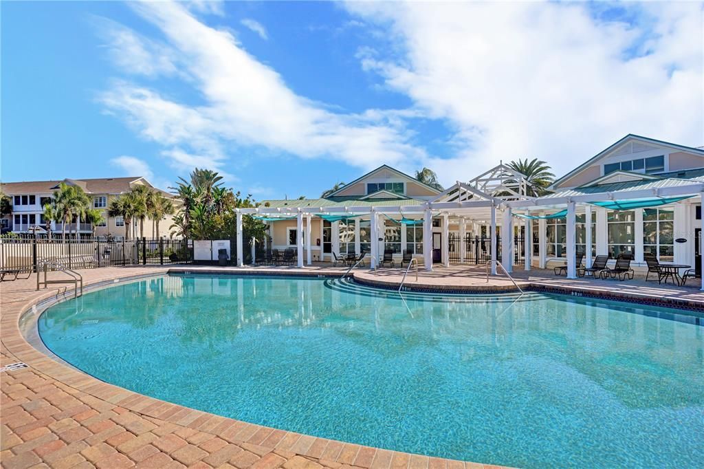 Active With Contract: $175,000 (1 beds, 1 baths, 750 Square Feet)