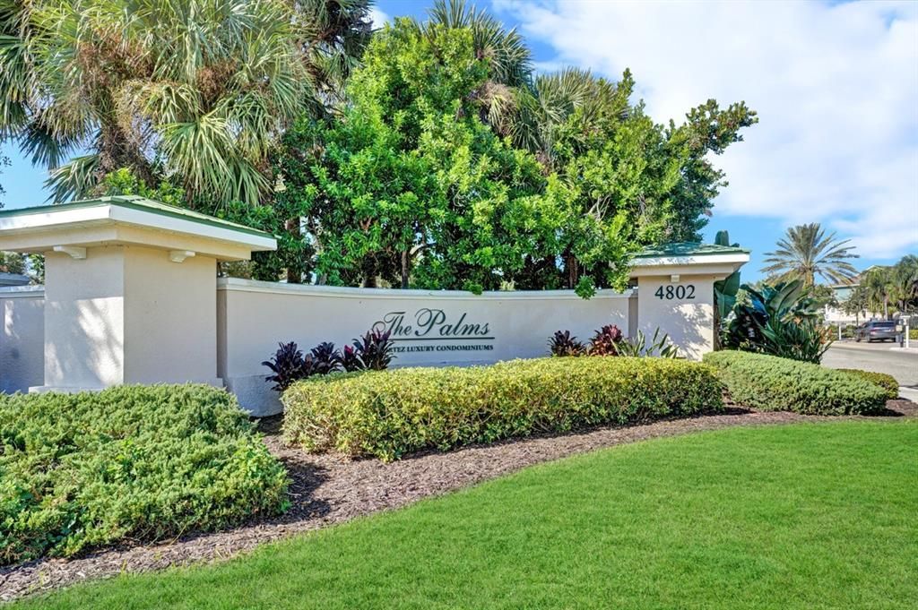 Active With Contract: $175,000 (1 beds, 1 baths, 750 Square Feet)