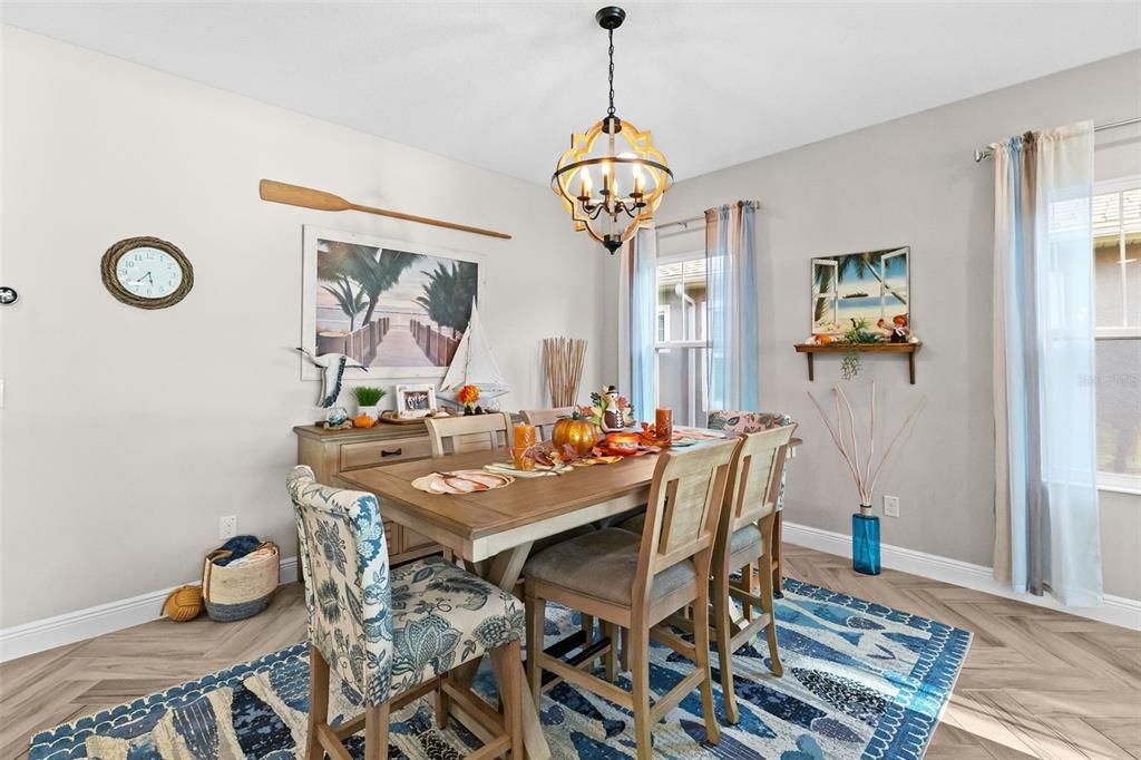 For Sale: $675,000 (3 beds, 3 baths, 2086 Square Feet)