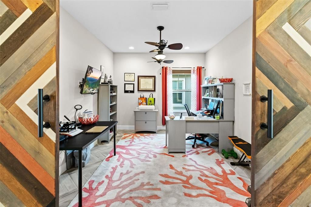 For Sale: $675,000 (3 beds, 3 baths, 2086 Square Feet)