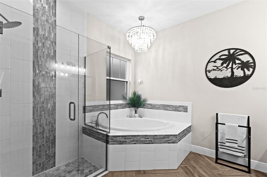 For Sale: $675,000 (3 beds, 3 baths, 2086 Square Feet)