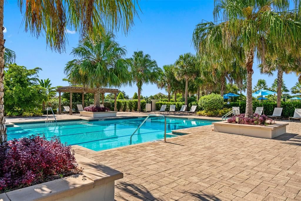 For Sale: $675,000 (3 beds, 3 baths, 2086 Square Feet)