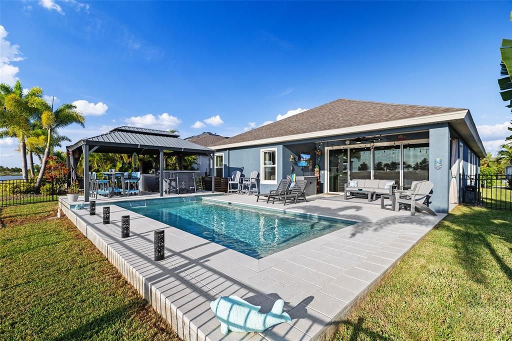 For Sale: $675,000 (3 beds, 3 baths, 2086 Square Feet)