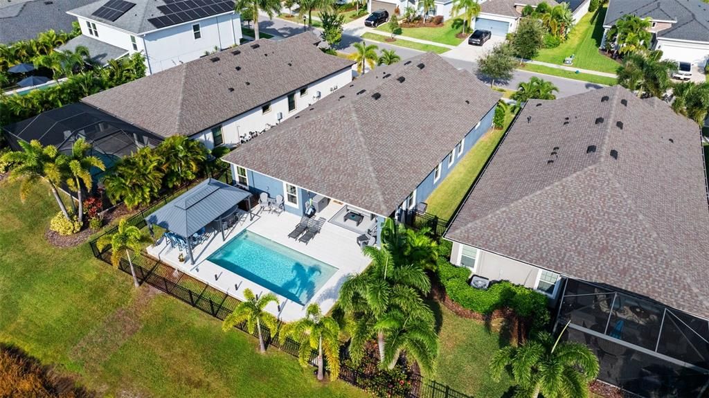 For Sale: $675,000 (3 beds, 3 baths, 2086 Square Feet)