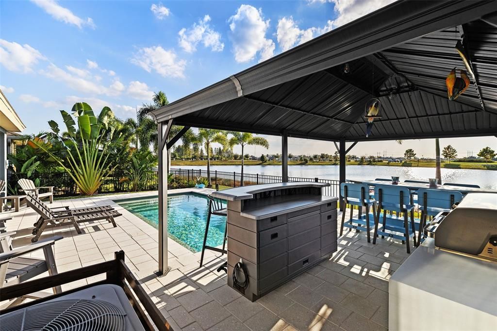 For Sale: $675,000 (3 beds, 3 baths, 2086 Square Feet)