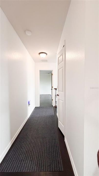 For Rent: $2,650 (4 beds, 2 baths, 2806 Square Feet)