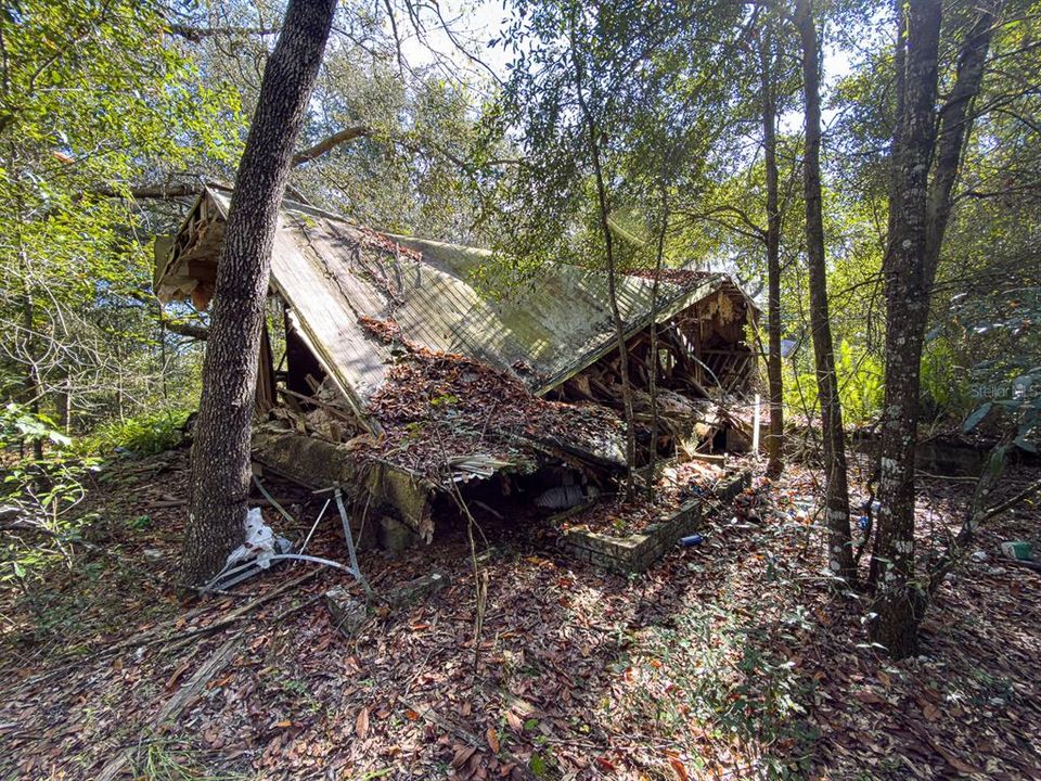 For Sale: $799,000 (39.50 acres)