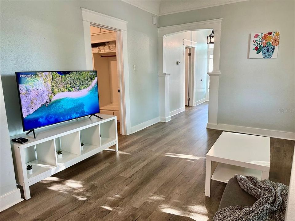 For Rent: $2,900 (3 beds, 2 baths, 1108 Square Feet)