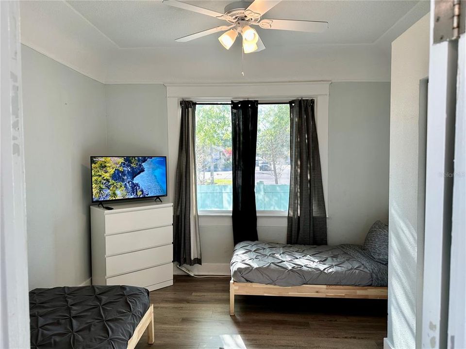 For Rent: $2,900 (3 beds, 2 baths, 1108 Square Feet)