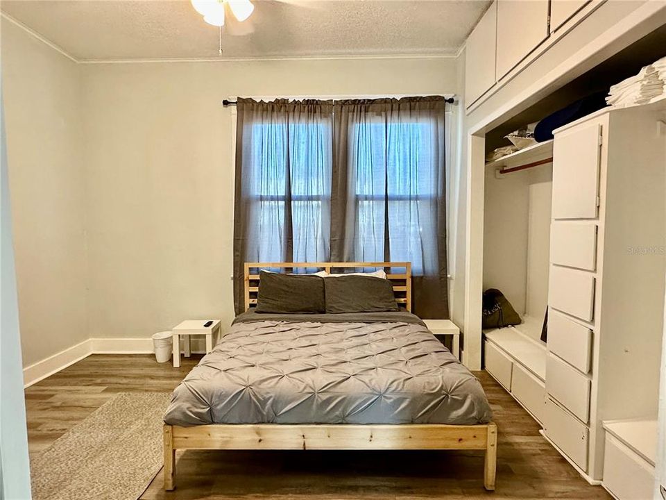For Rent: $2,900 (3 beds, 2 baths, 1108 Square Feet)
