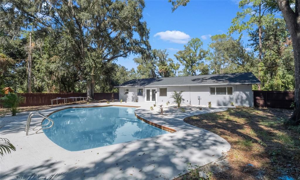 For Sale: $544,900 (4 beds, 3 baths, 1860 Square Feet)