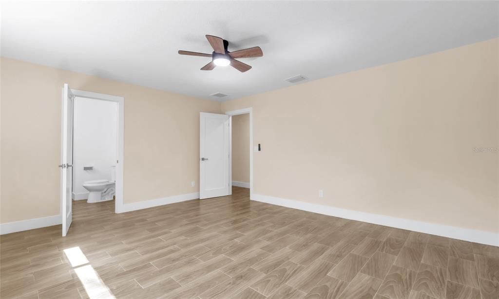 For Sale: $544,900 (4 beds, 3 baths, 1860 Square Feet)