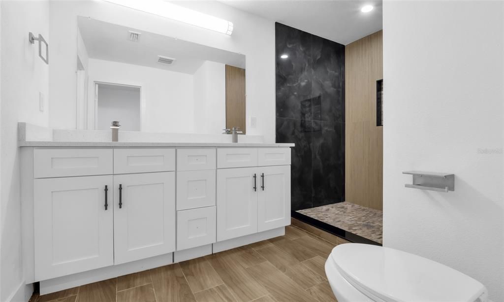 For Sale: $544,900 (4 beds, 3 baths, 1860 Square Feet)