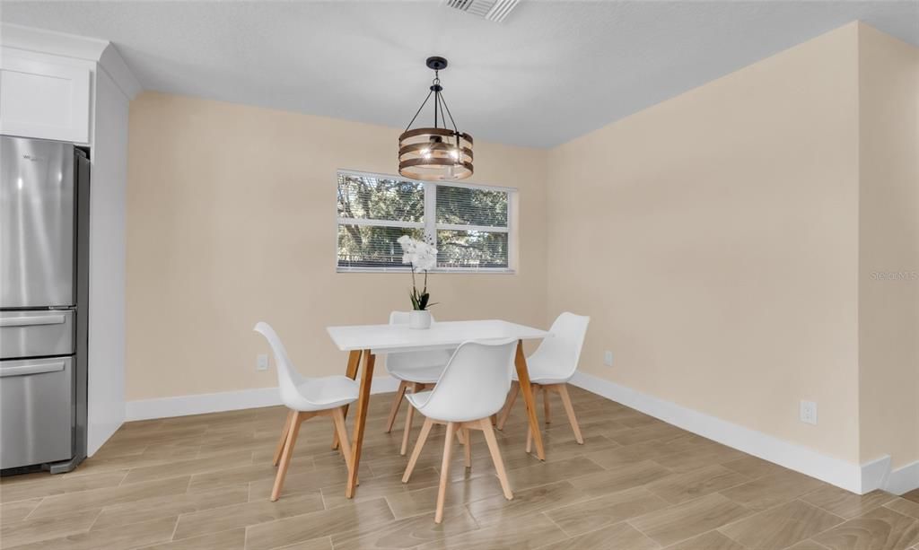 For Sale: $544,900 (4 beds, 3 baths, 1860 Square Feet)