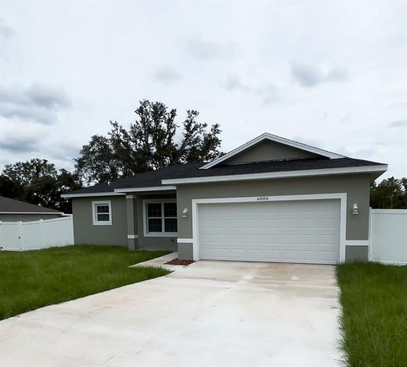 For Rent: $2,200 (4 beds, 2 baths, 1551 Square Feet)