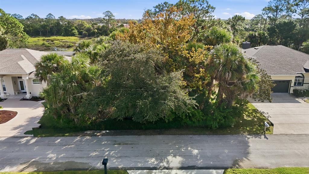 待售: $134,900 (0.23 acres)