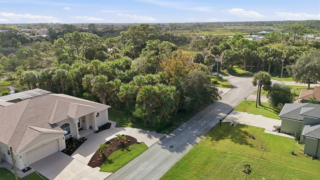 待售: $134,900 (0.23 acres)