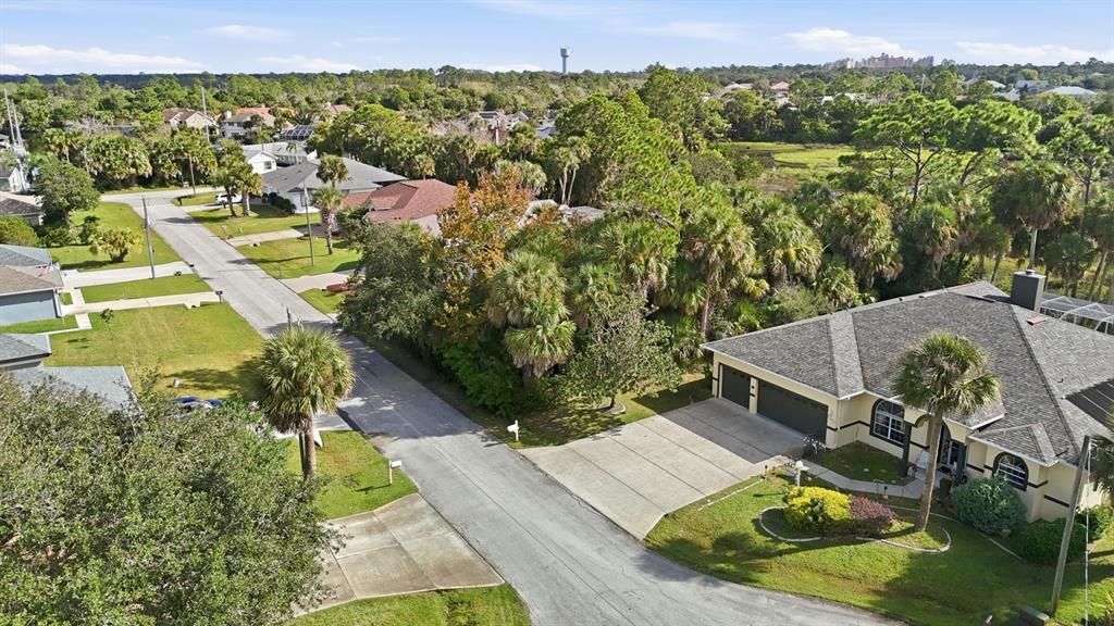 待售: $134,900 (0.23 acres)