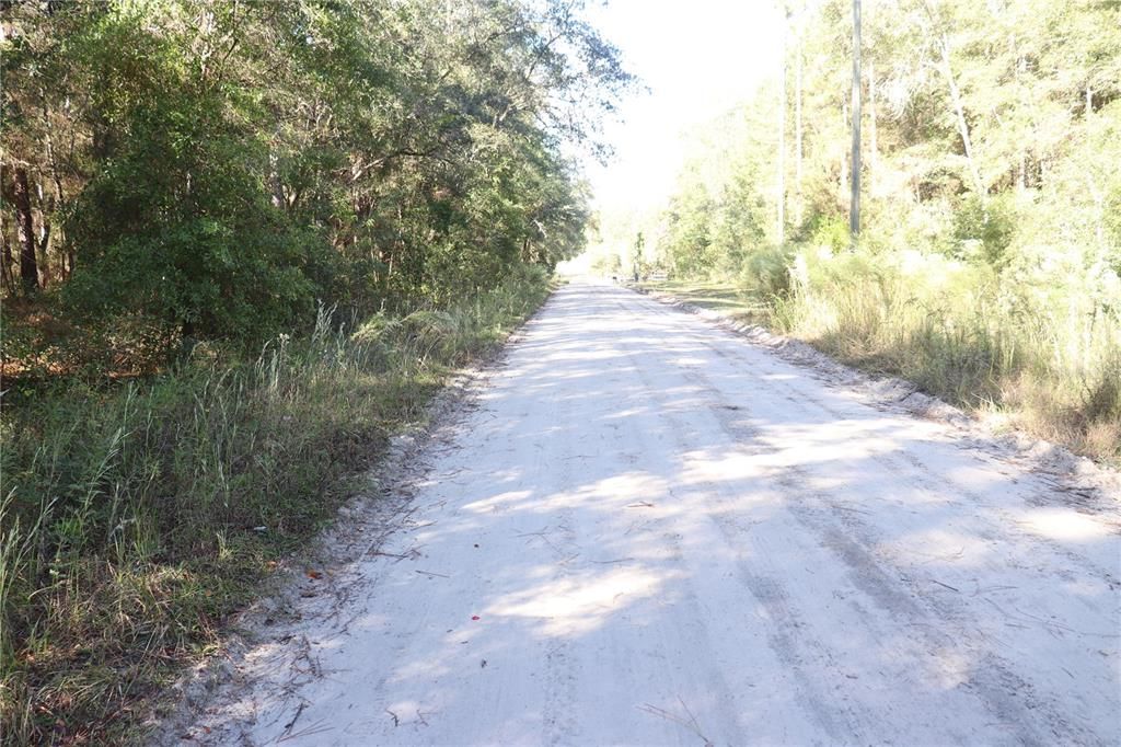 待售: $33,500 (0.92 acres)