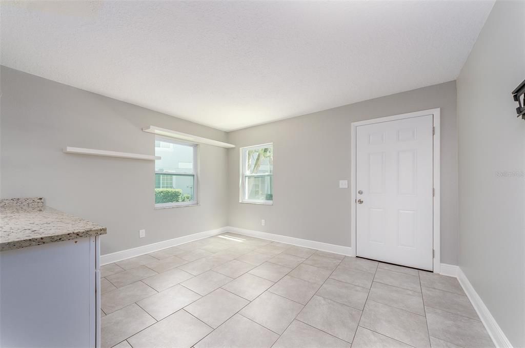 待售: $100,000 (1 贝兹, 1 浴室, 504 平方英尺)