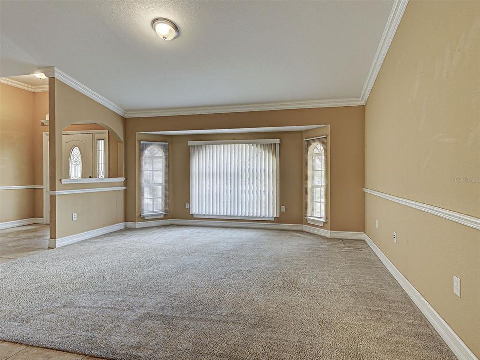 Active With Contract: $290,000 (3 beds, 2 baths, 1633 Square Feet)