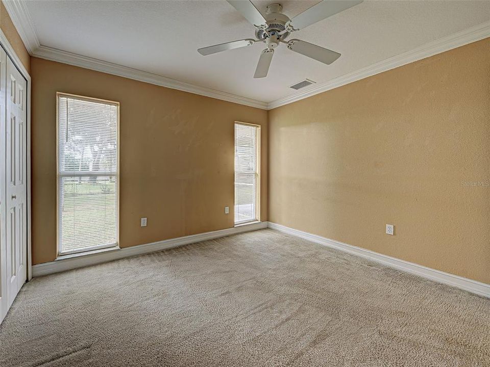 Active With Contract: $290,000 (3 beds, 2 baths, 1633 Square Feet)