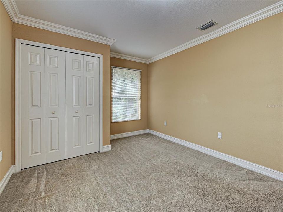 Active With Contract: $290,000 (3 beds, 2 baths, 1633 Square Feet)