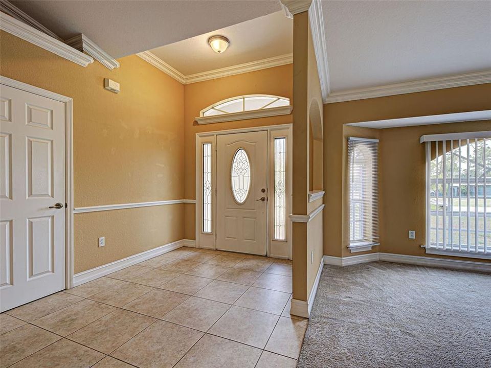 Active With Contract: $290,000 (3 beds, 2 baths, 1633 Square Feet)