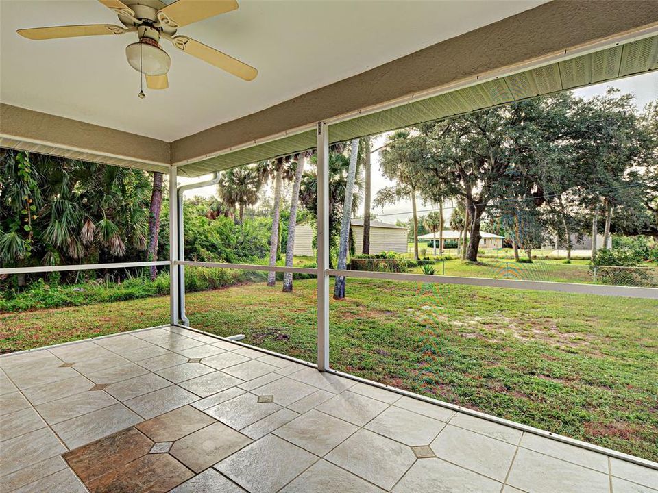 Active With Contract: $290,000 (3 beds, 2 baths, 1633 Square Feet)