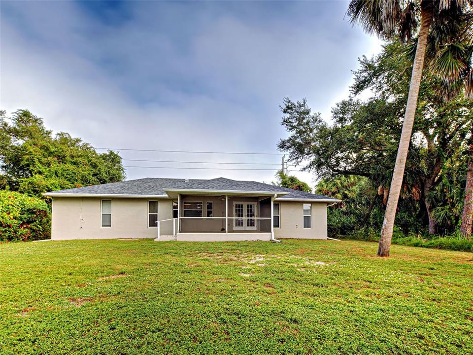 Active With Contract: $290,000 (3 beds, 2 baths, 1633 Square Feet)