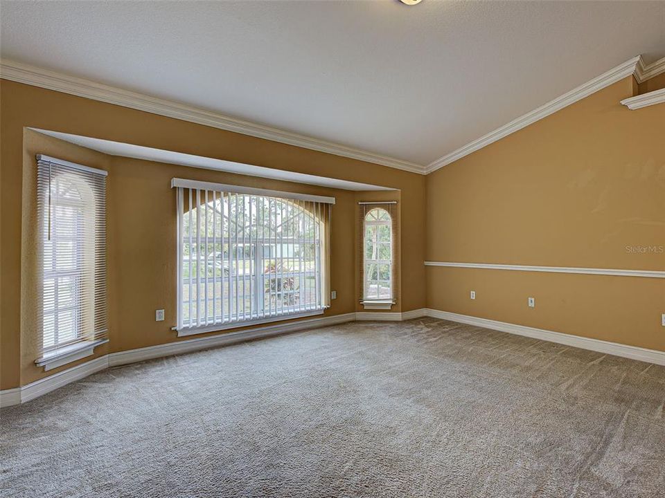 Active With Contract: $290,000 (3 beds, 2 baths, 1633 Square Feet)