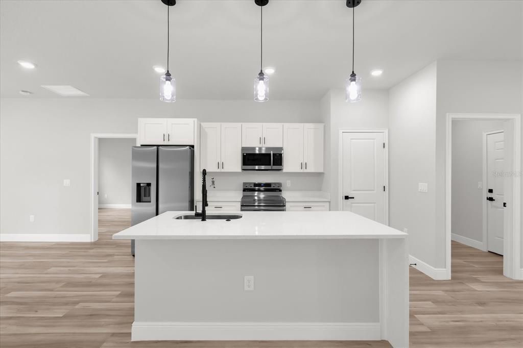 For Sale: $300,000 (4 beds, 3 baths, 1865 Square Feet)