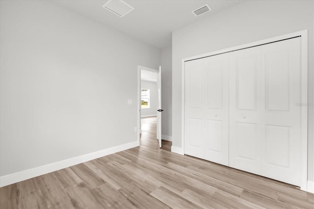 For Sale: $300,000 (4 beds, 3 baths, 1865 Square Feet)