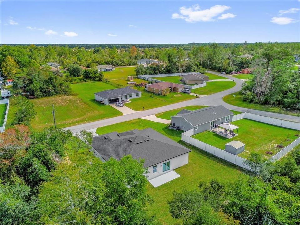 For Sale: $300,000 (4 beds, 3 baths, 1865 Square Feet)