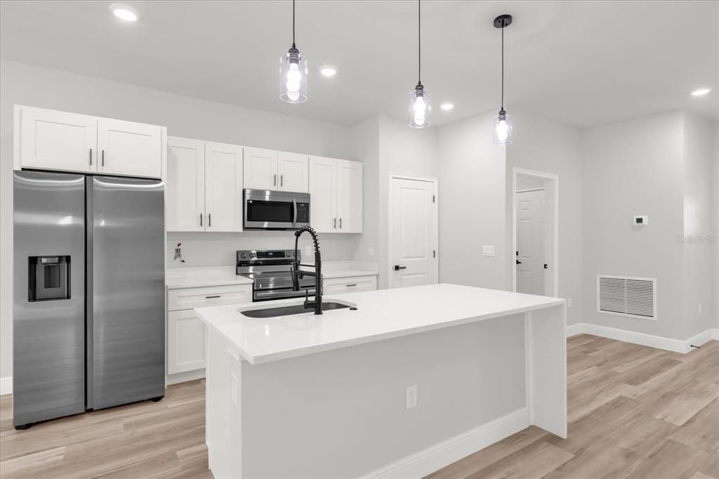 For Sale: $300,000 (4 beds, 3 baths, 1865 Square Feet)