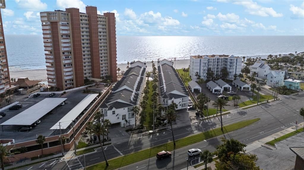 待售: $2,000,000 (5 贝兹, 4 浴室, 2760 平方英尺)