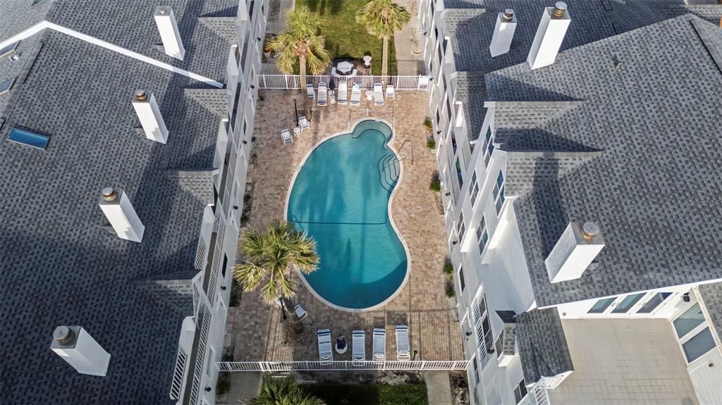 待售: $2,000,000 (5 贝兹, 4 浴室, 2760 平方英尺)