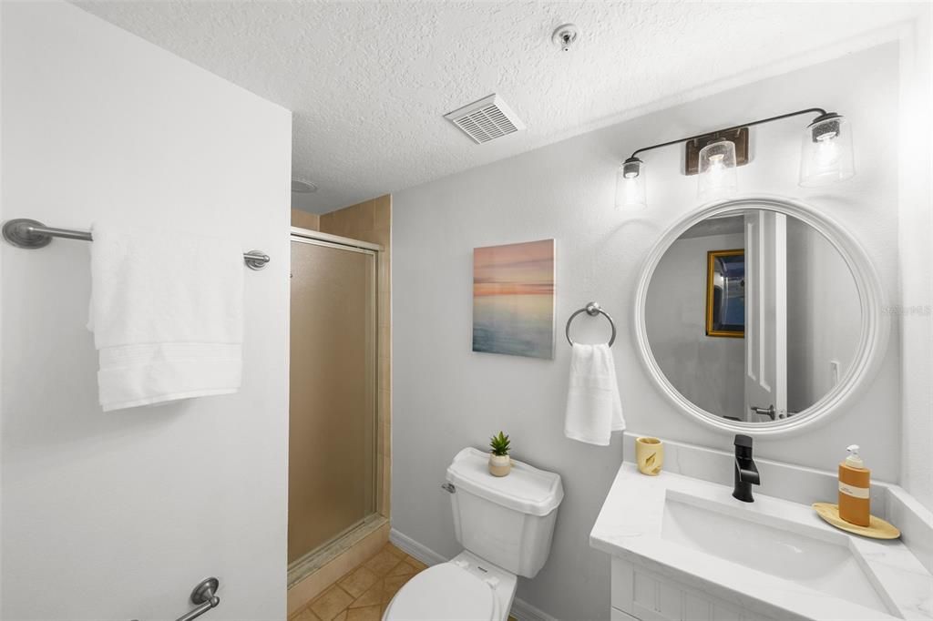 待售: $2,000,000 (5 贝兹, 4 浴室, 2760 平方英尺)