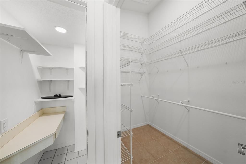 待售: $2,000,000 (5 贝兹, 4 浴室, 2760 平方英尺)