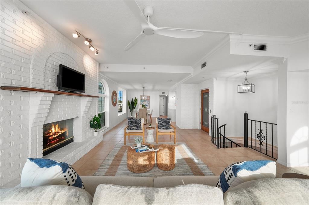 待售: $2,000,000 (5 贝兹, 4 浴室, 2760 平方英尺)