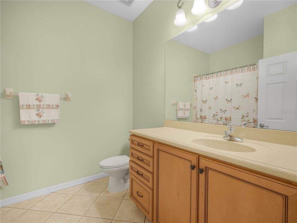 For Sale: $459,000 (3 beds, 2 baths, 2394 Square Feet)