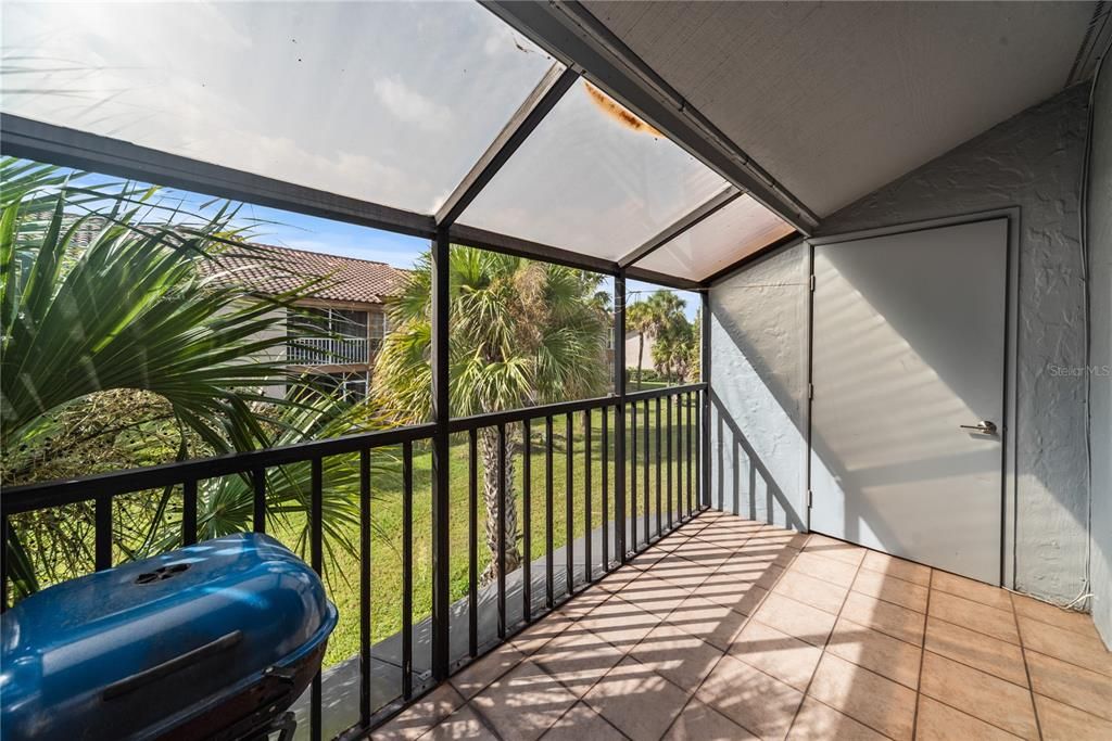 For Sale: $229,000 (2 beds, 2 baths, 1072 Square Feet)