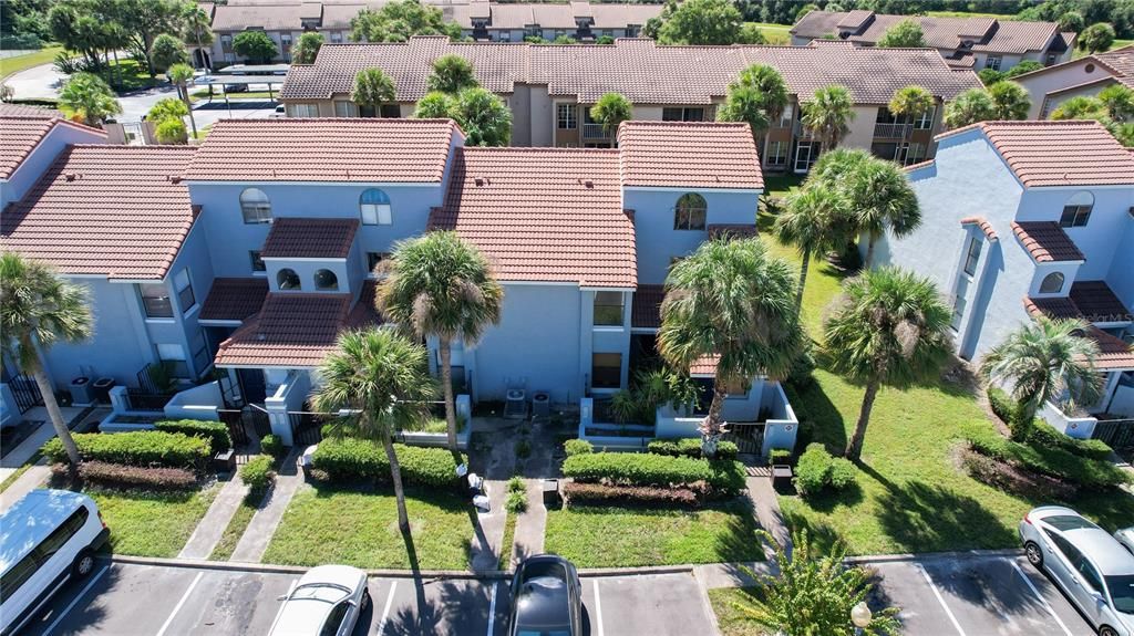 For Sale: $229,000 (2 beds, 2 baths, 1072 Square Feet)